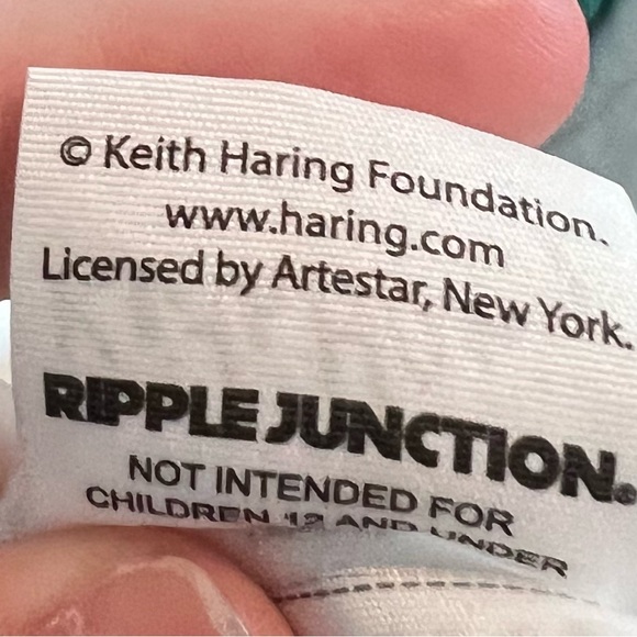 Oversized Keith Haring crew neck xs SO SOFT! sold out online Abercrombie & fitch - Picture 10 of 13